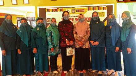 Pembinaaan Tertib Administrasi PKK Desa Labruk Kidul