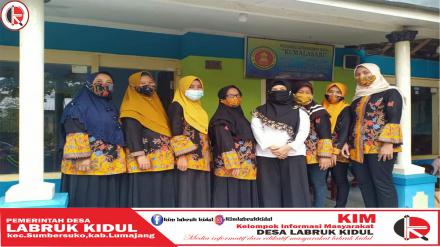 BULAN TIMBANG DI PGMS KUMALASARI DESA LABRUK KIDUL